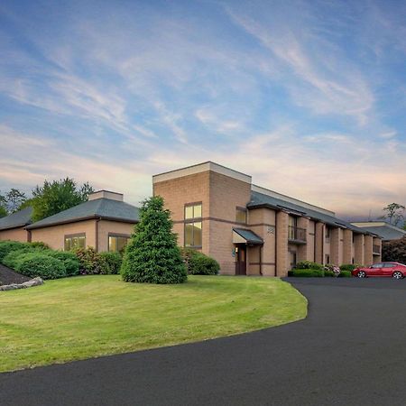 Comfort Inn Pocono Lakes Region Lake Ariel Екстер'єр фото