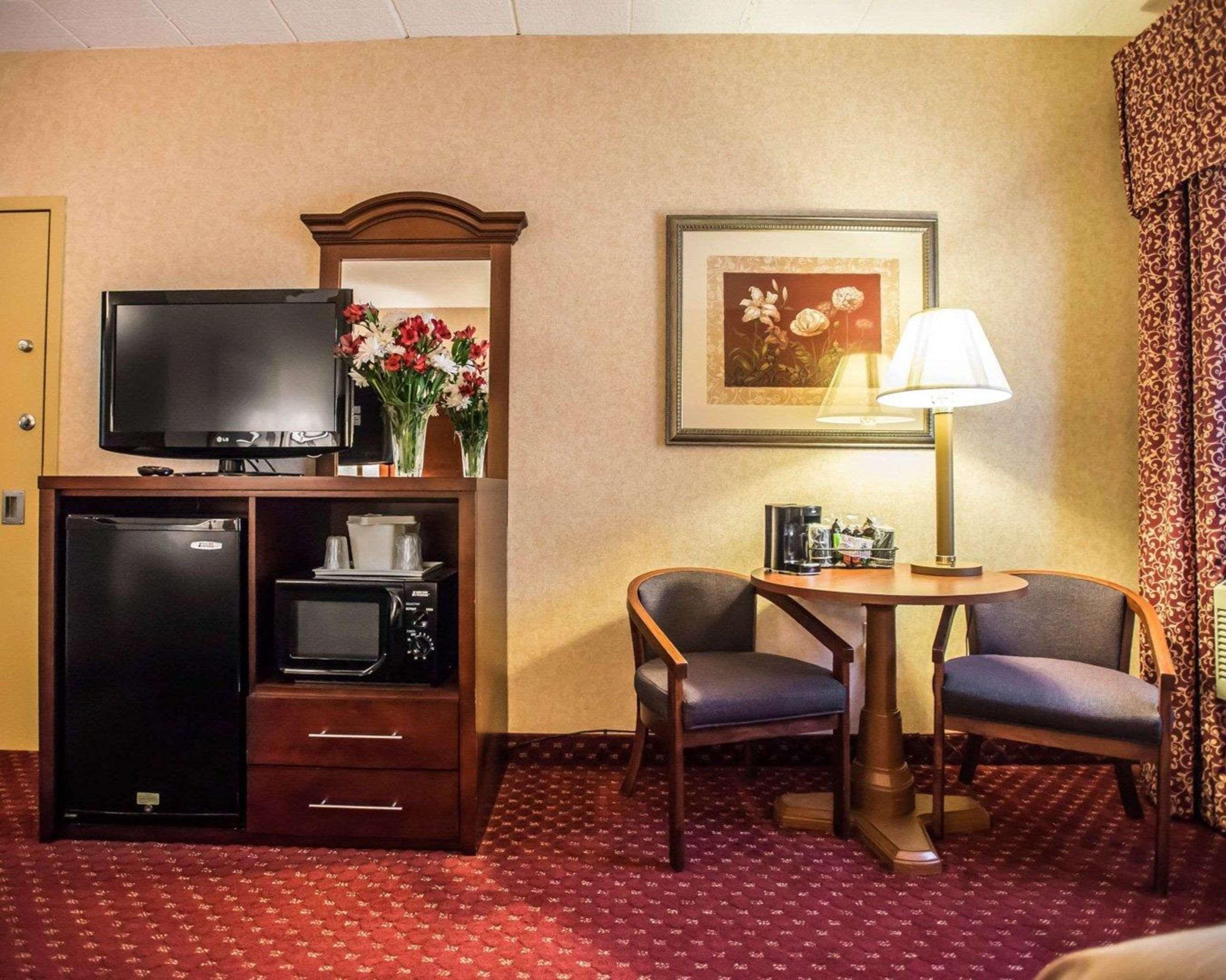 Comfort Inn Pocono Lakes Region Lake Ariel Екстер'єр фото
