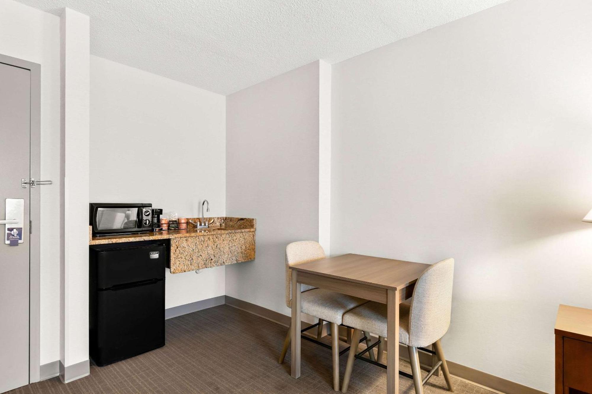 Comfort Inn Pocono Lakes Region Lake Ariel Екстер'єр фото