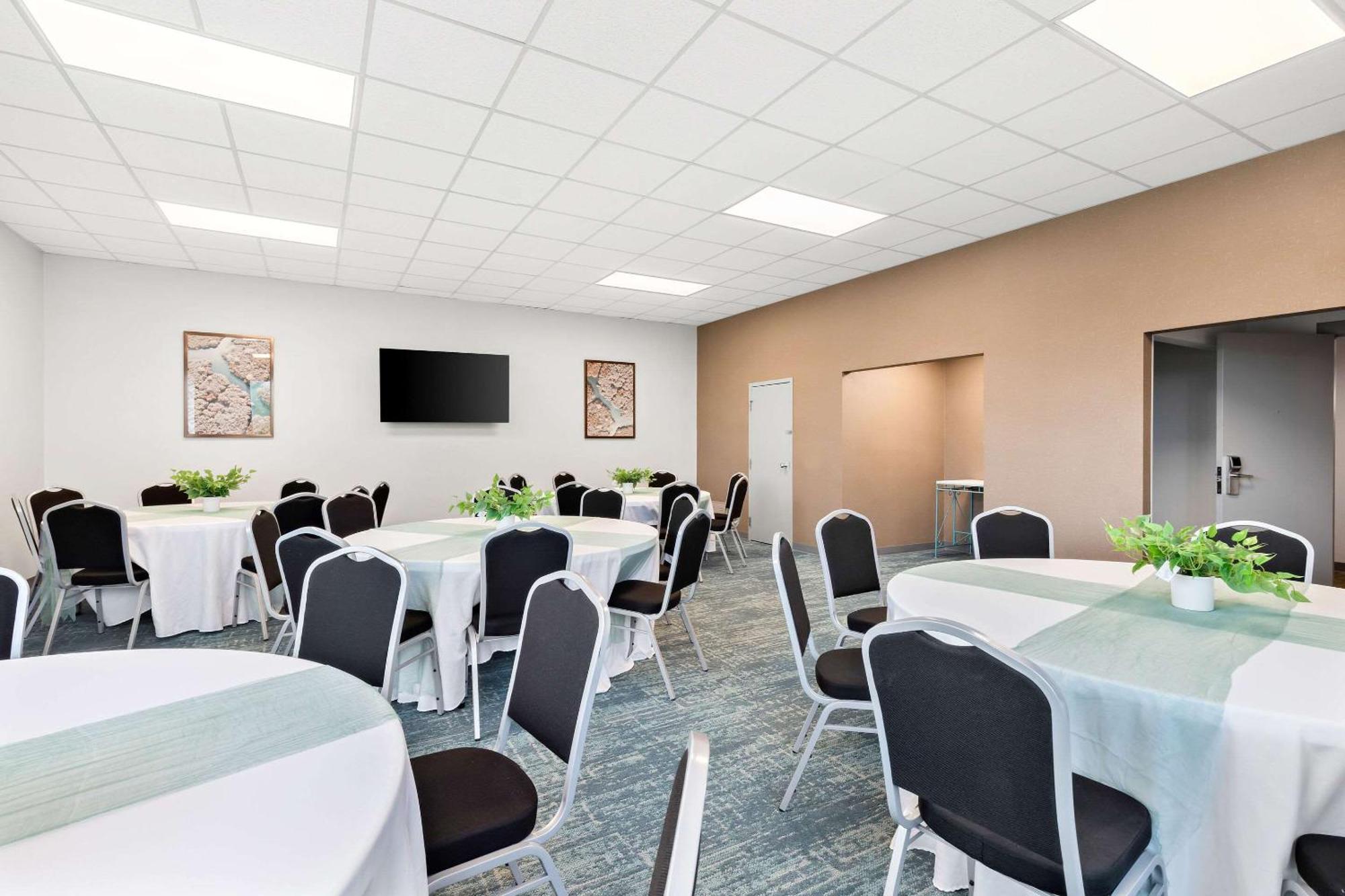 Comfort Inn Pocono Lakes Region Lake Ariel Екстер'єр фото