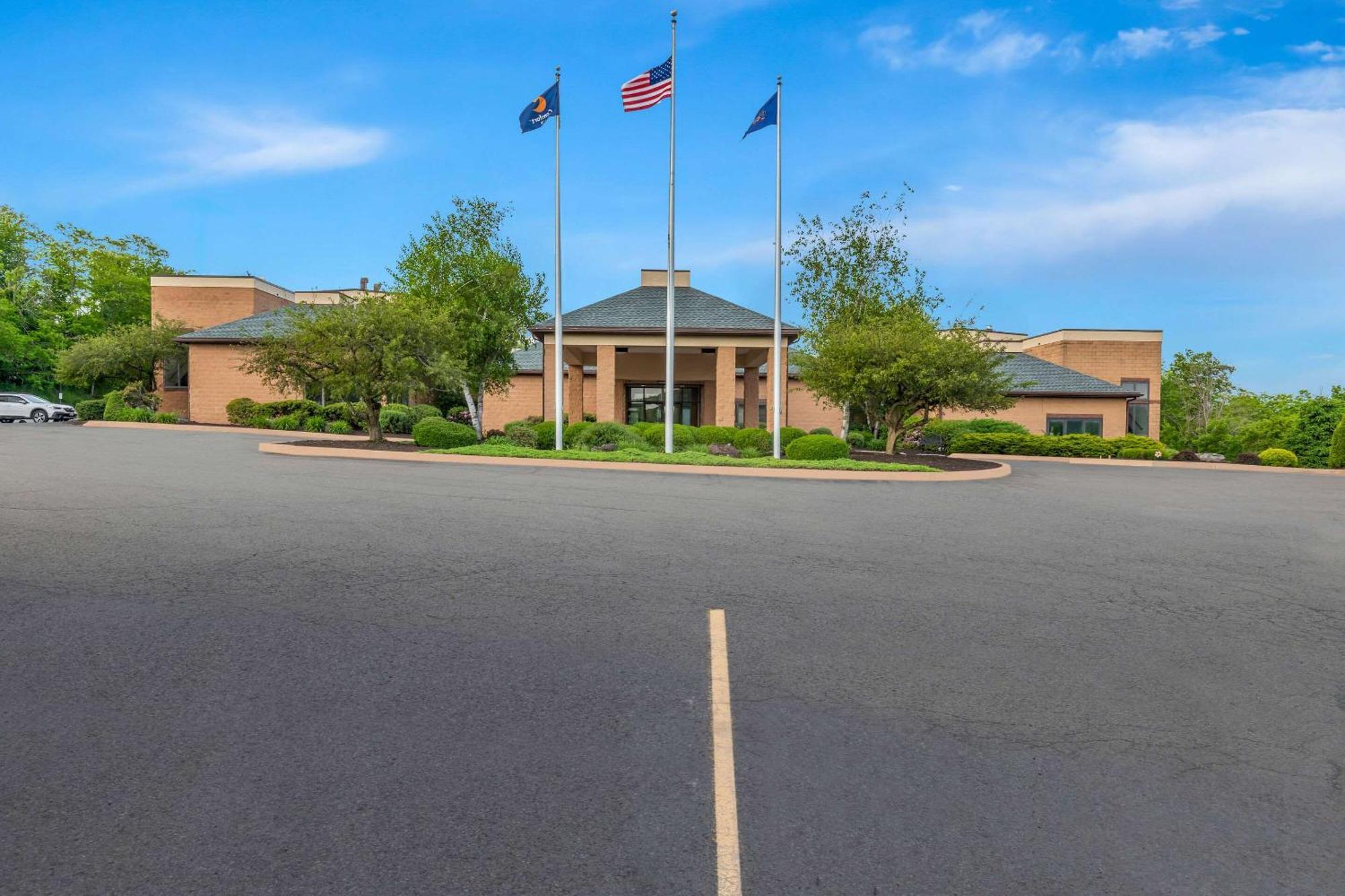 Comfort Inn Pocono Lakes Region Lake Ariel Екстер'єр фото
