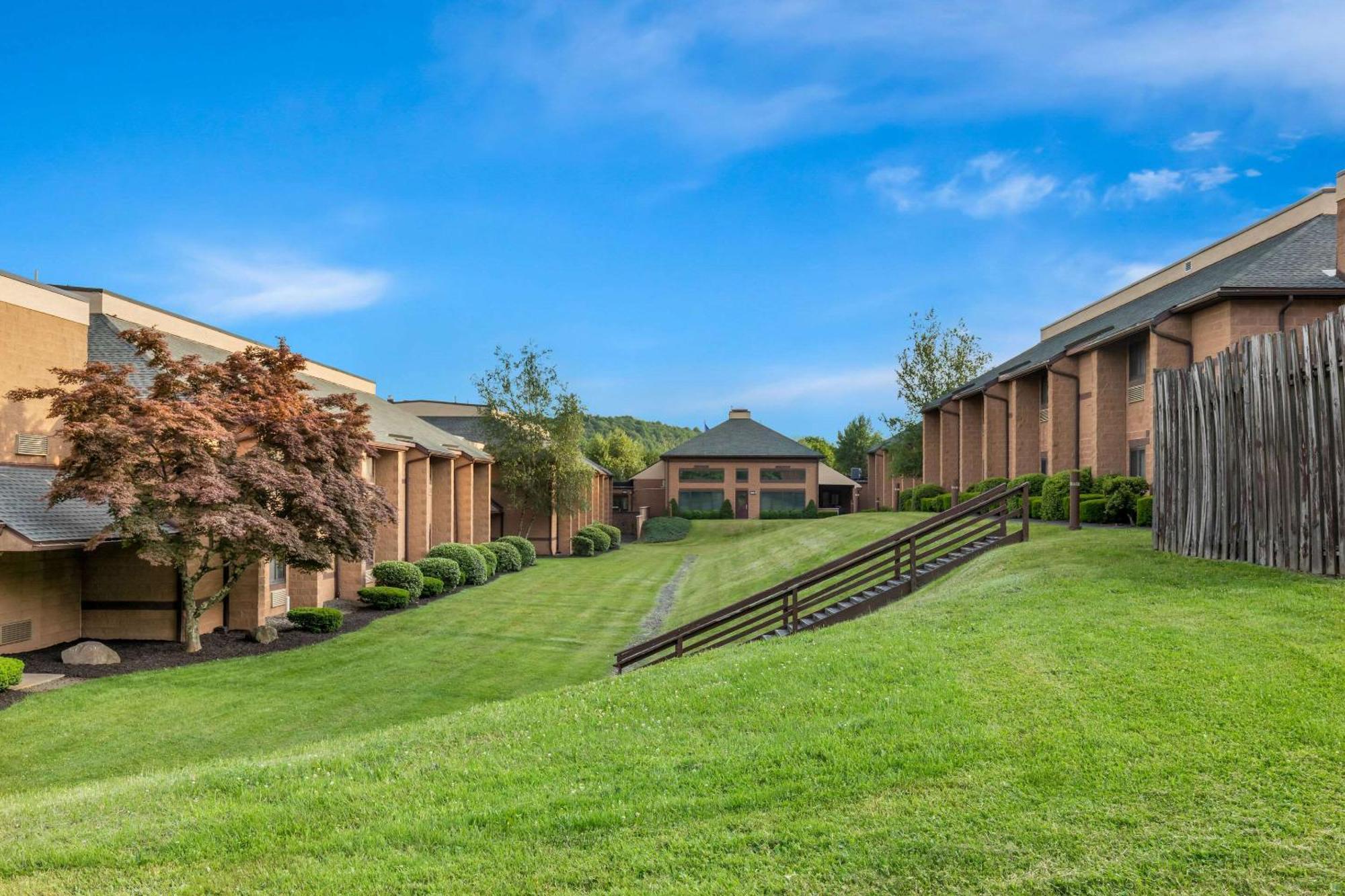 Comfort Inn Pocono Lakes Region Lake Ariel Екстер'єр фото